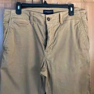 Men’s American Eagle Khakis Size 34x32